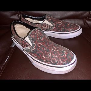 Kids size 2 slip on Vans black n red flames